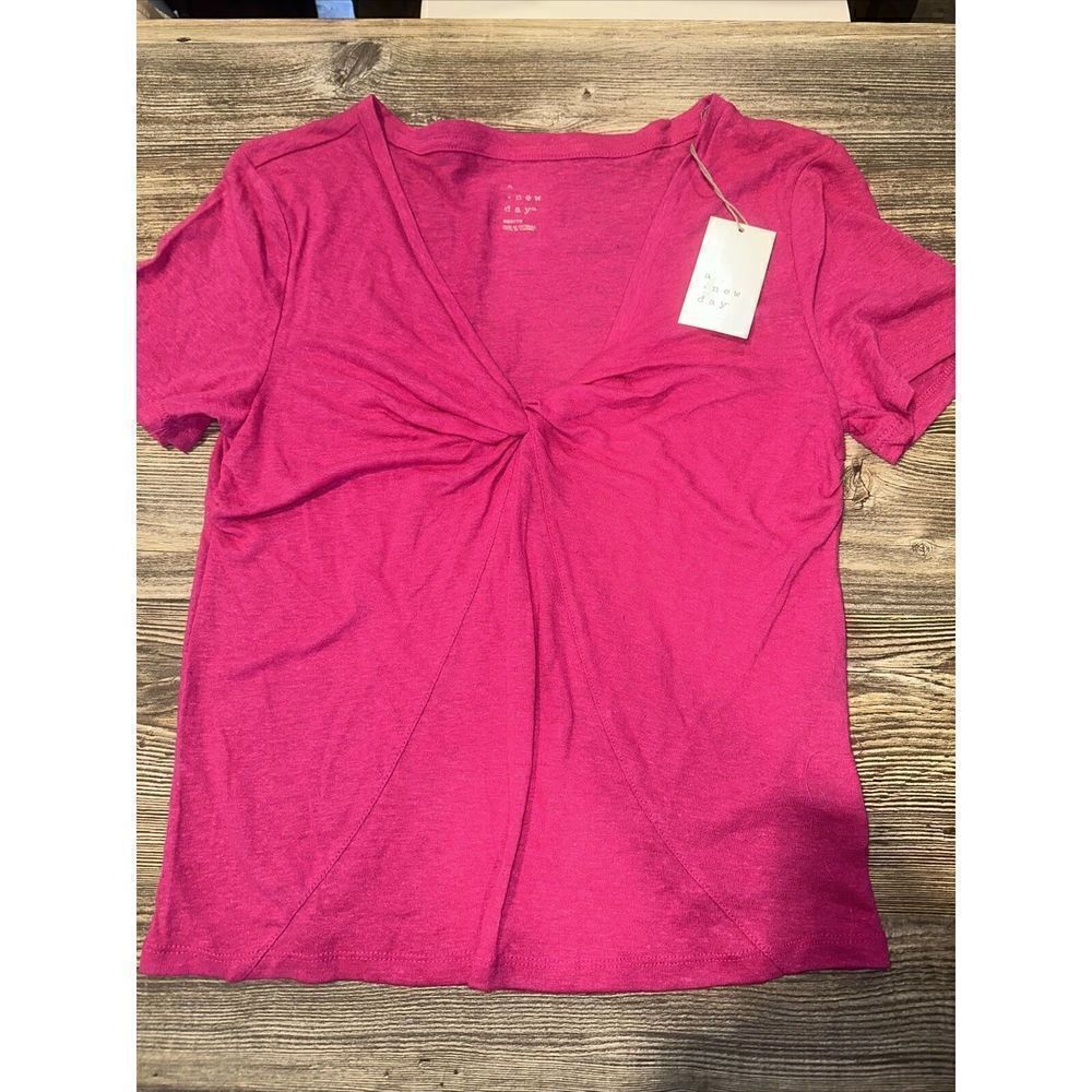 Women's Short Sleeve V-Neck Linen T-Shirt - A New Day Pink Medium. NWT. M
